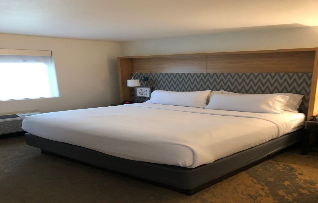 Holiday Inn Selma - Swancourt Экстерьер фото